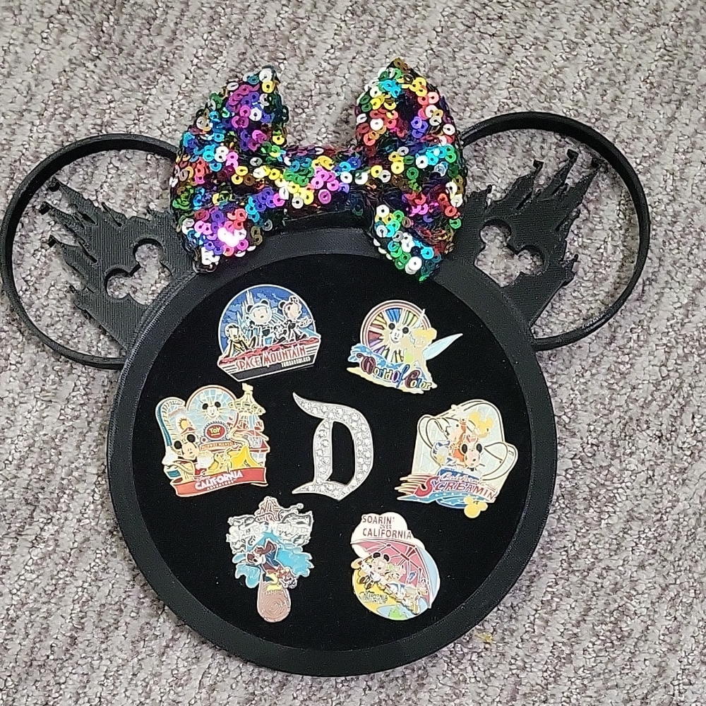 Disneyland & California Adv Factory 55 3D Printed Disney Pin Board & Minnie Ears